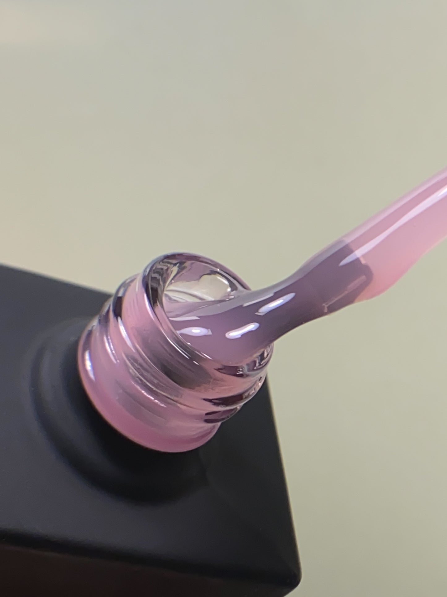 Liquid gel in bottle CRYSTAL PINK 15ml